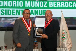 UNIVERSIDAD NACIONAL DE UCAYALI RECONOCE LABOR
DEL PRESIDENTE DE LA ANUPP EN SU …